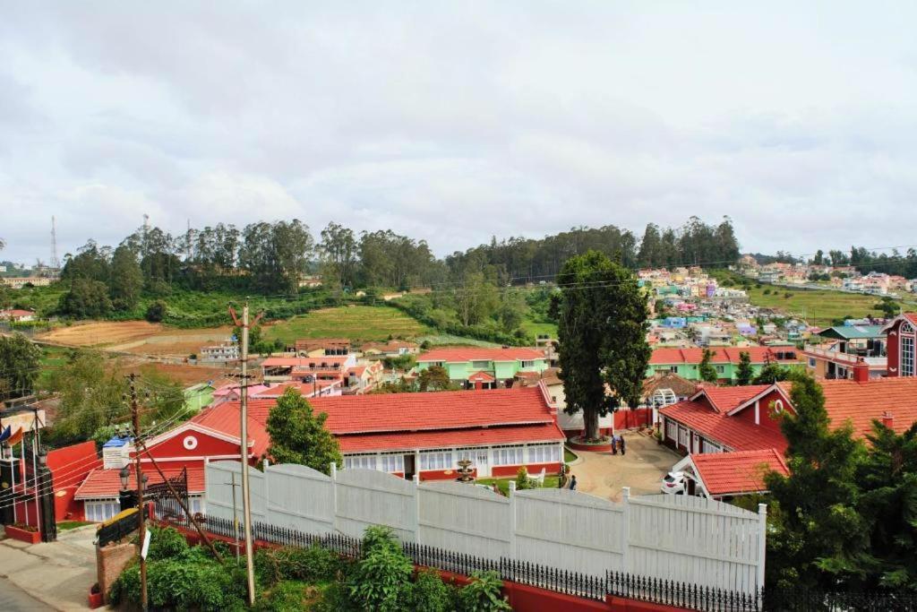 Pinehill Suits Ooty Eksteriør billede